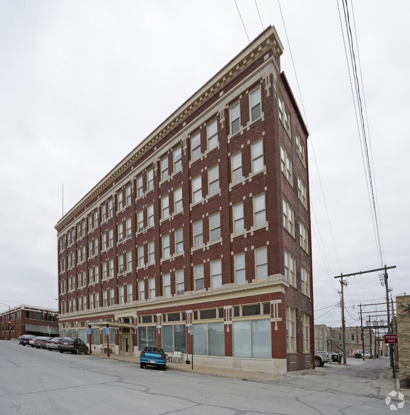 Courthouse Square Apartments Apartments in Ottawa, KS