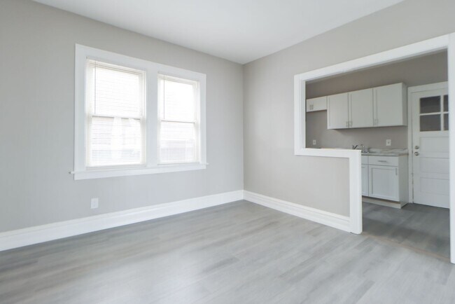Foto del edificio - 4108 Grand Blvd