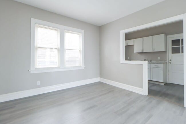 Building Photo - 4108 Grand Blvd