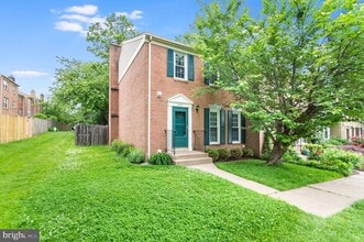 Building Photo - 3210 Gemstone Ct