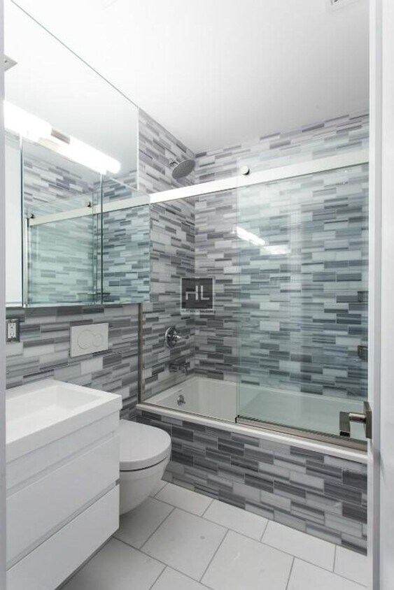 Foto del edificio - E 10TH ST.