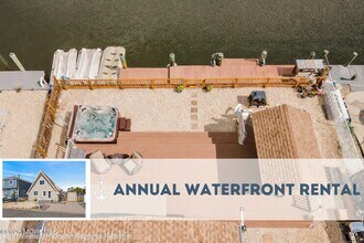 Building Photo - 13 Clearwater Way