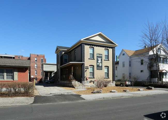 Building Photo - 52 Myrtle Street