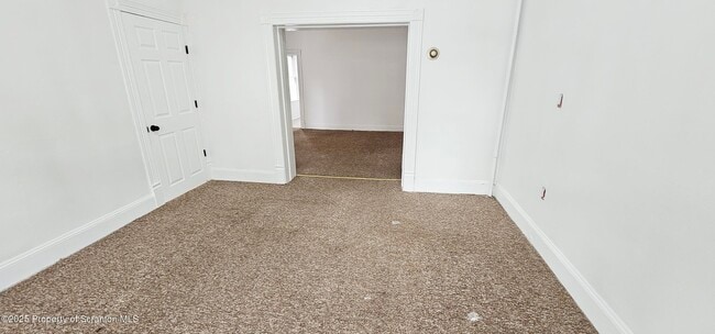 Foto del edificio - 128 S Rebecca Ave