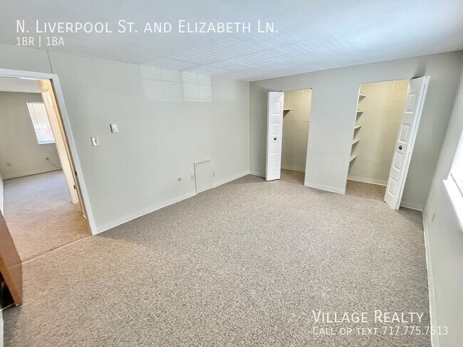 Building Photo - Few Steps! Top Floor! Remodeled 1-Bed Conv...