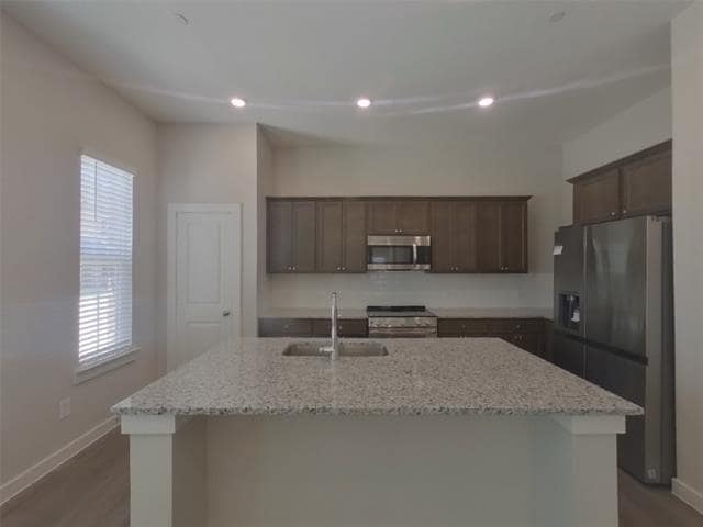 Building Photo - 1102 Fallgate Dr