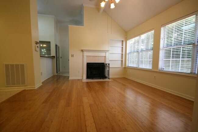 Foto del edificio - 146 Bridle Trace Ln