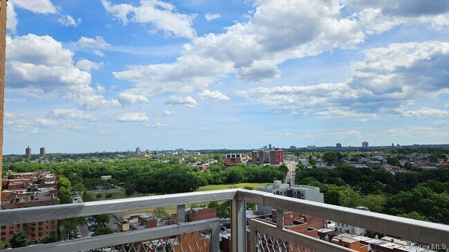 Foto del edificio - 42-55 Colden St