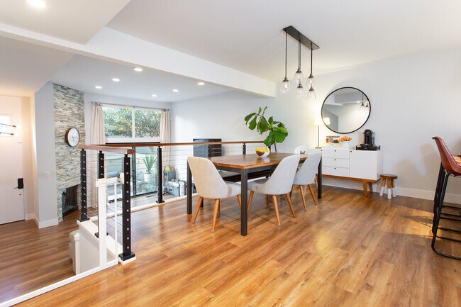Foto del edificio - 4333 Redwood Ave