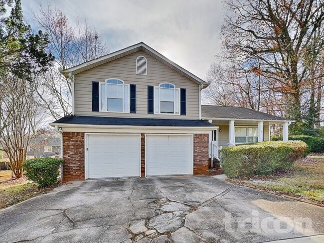 Building Photo - 4393 Westchester Ct