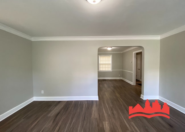 Building Photo - 956 Goodman St