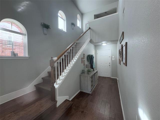 Building Photo - 1801 Willard Dr