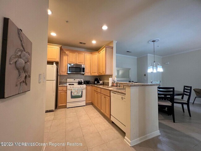 Building Photo - 323 Sophee Ln