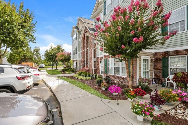 Foto del edificio - 3489 Forestdale Dr