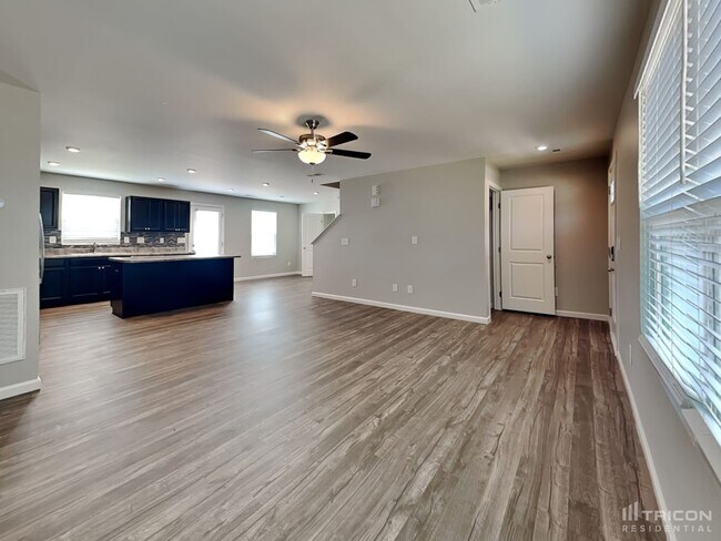 Foto del edificio - 5115 Merwyn Ave