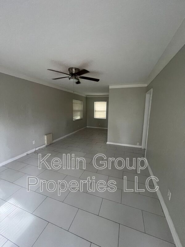 Foto del edificio - 832 20th Ave S
