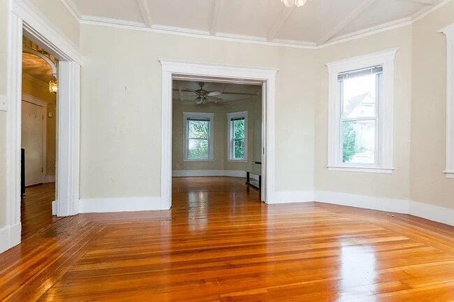 Building Photo - 50 Bromfield Rd