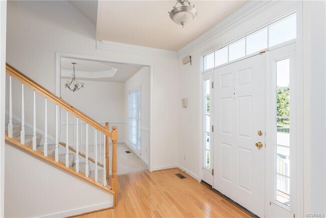 Foto del edificio - 10901 Virginia Forest Ct
