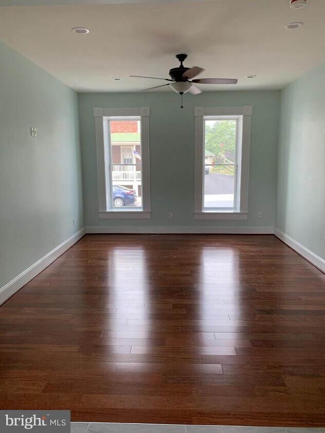 118 W Main St Unit 1, Middletown, MD 21769 Room for Rent in