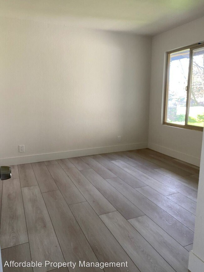Foto del edificio - 3 br, 2 bath House - 6132 Robertson Avenue