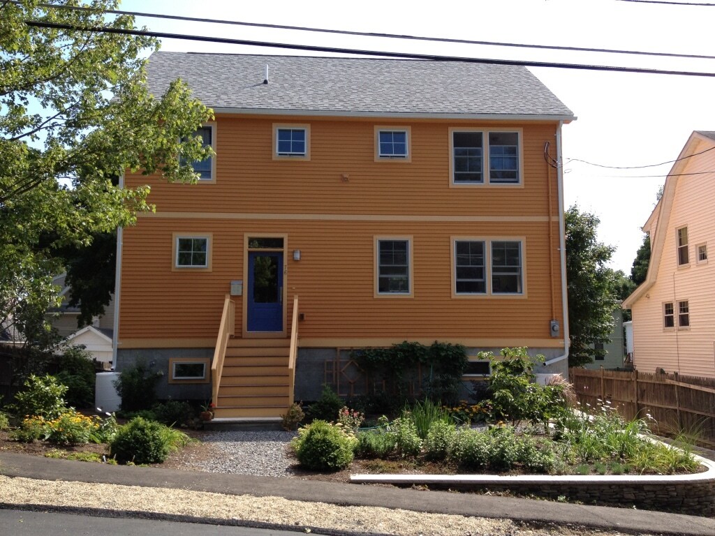 Primary Photo - 76 Roberts Rd