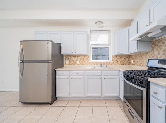 Foto del edificio - 613 Ridge Rd