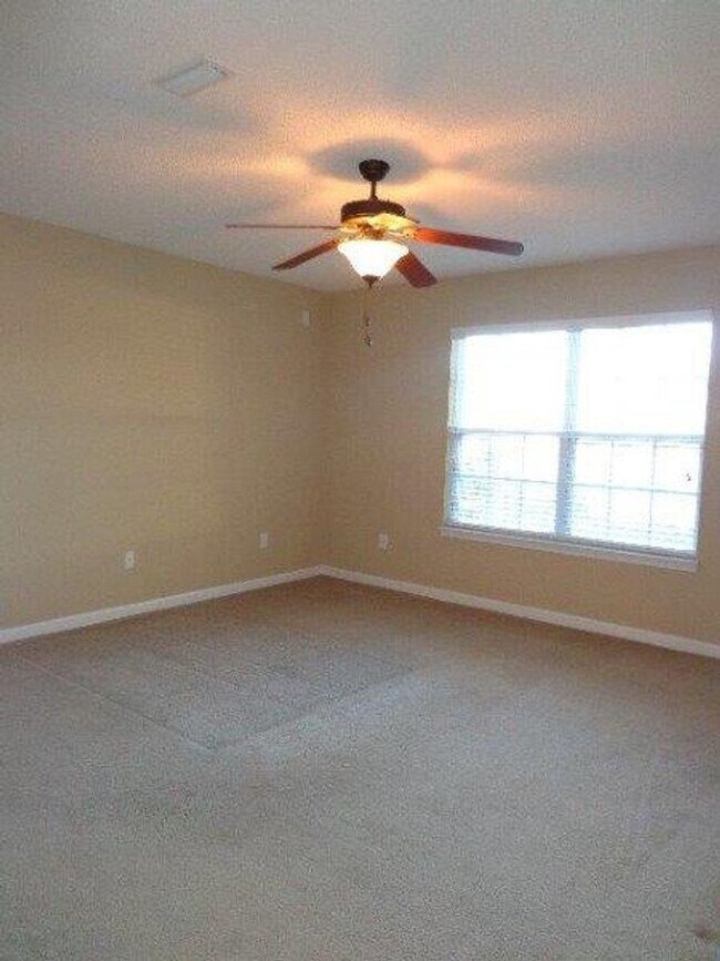 Foto del edificio - 138 Jasmine Cir