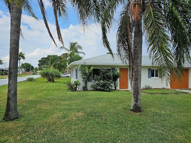 Photo - 145 SW 8th Ave Townhome