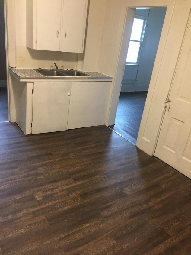 Foto principal - 328 S Pierce St
