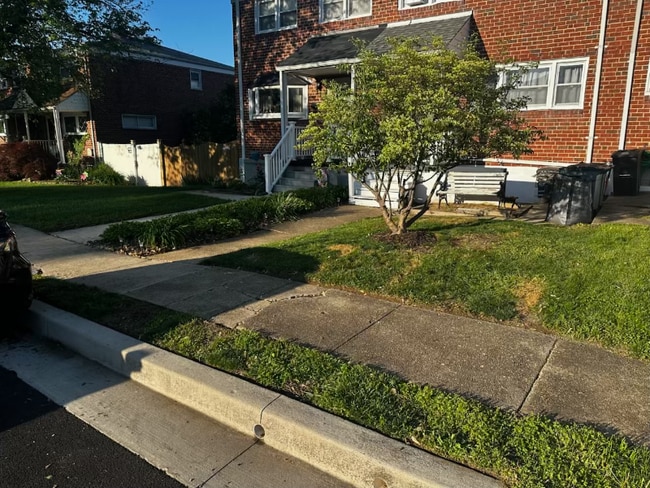 Building Photo - 5421 Highridge St