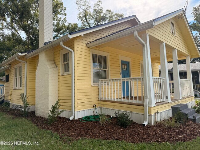 Foto del edificio - 4012 Myra St