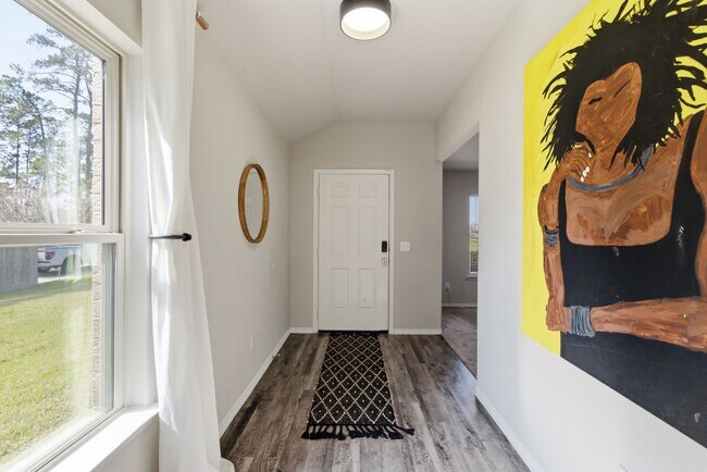 Foto del edificio - 8027 Dauntless Dr