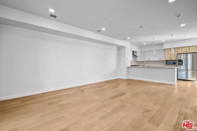 Foto del edificio - 1240 Gordon St