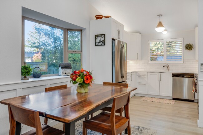 Foto del edificio - 1200 NE Territorial Rd