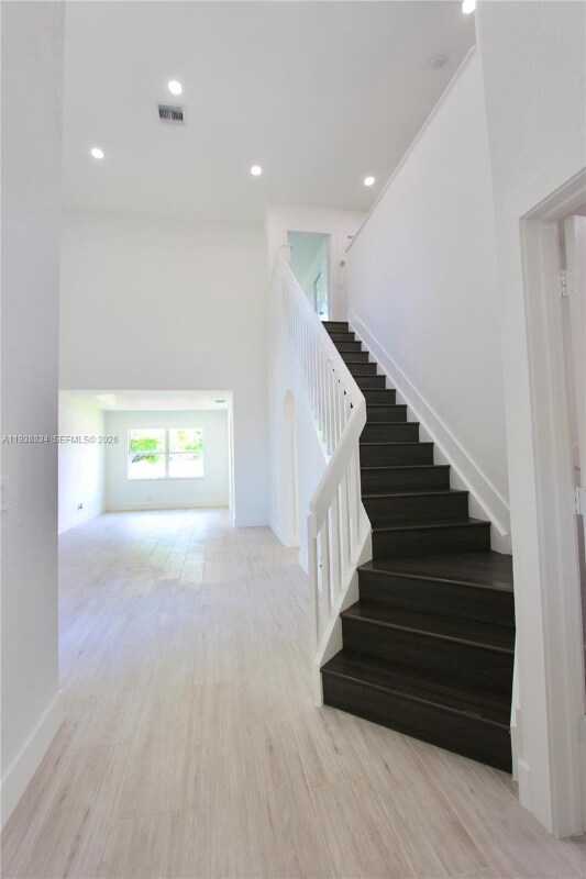 Foto del edificio - 239 NW 107th Ave