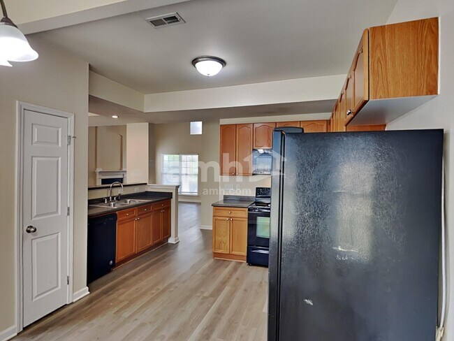 Foto del edificio - 935 Legacy Park Rd