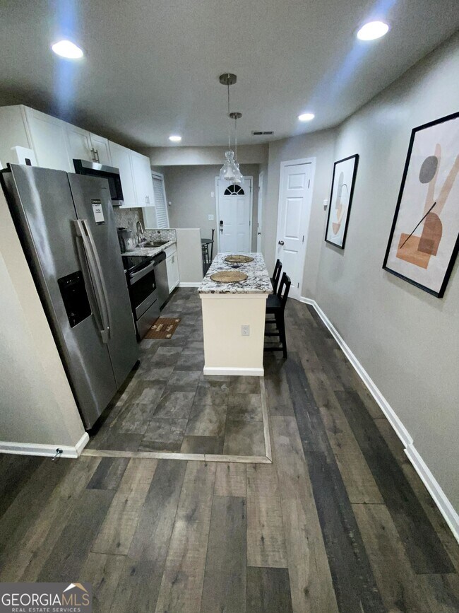 Foto del edificio - 2176 Pansy St NW