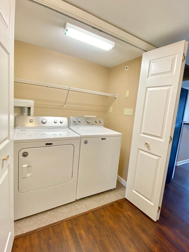 Building Photo - Laurel Station Condos #203 3BD/2BA $3000/MONTH includes 2 Assigned parking spaces! Move in 8/13/2026