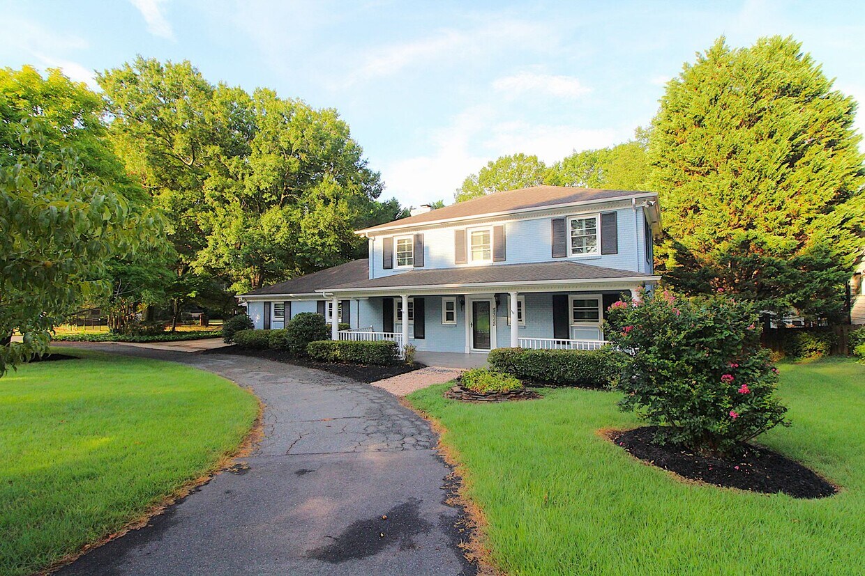 Foto principal - 3726 Providence Rd