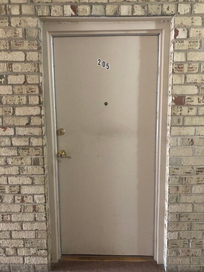 Front Door - 620 6th Ave