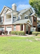 Building Photo - 700 River Rock Way