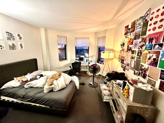 Foto del edificio - 829-833 Beacon Unit 501