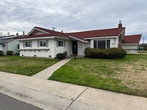 Building Photo - 1312 Stafford Way