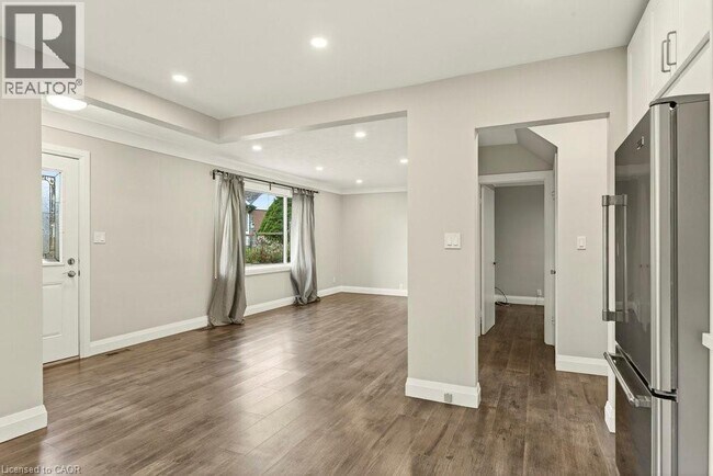 Photo du bâtiment - 10 Janis Ct