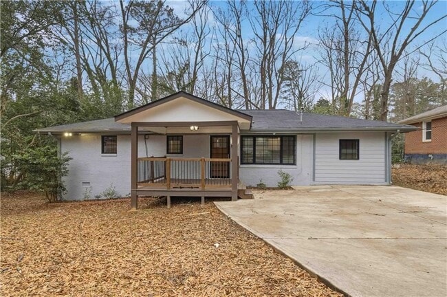 Building Photo - 2953 Meadowview Dr SE