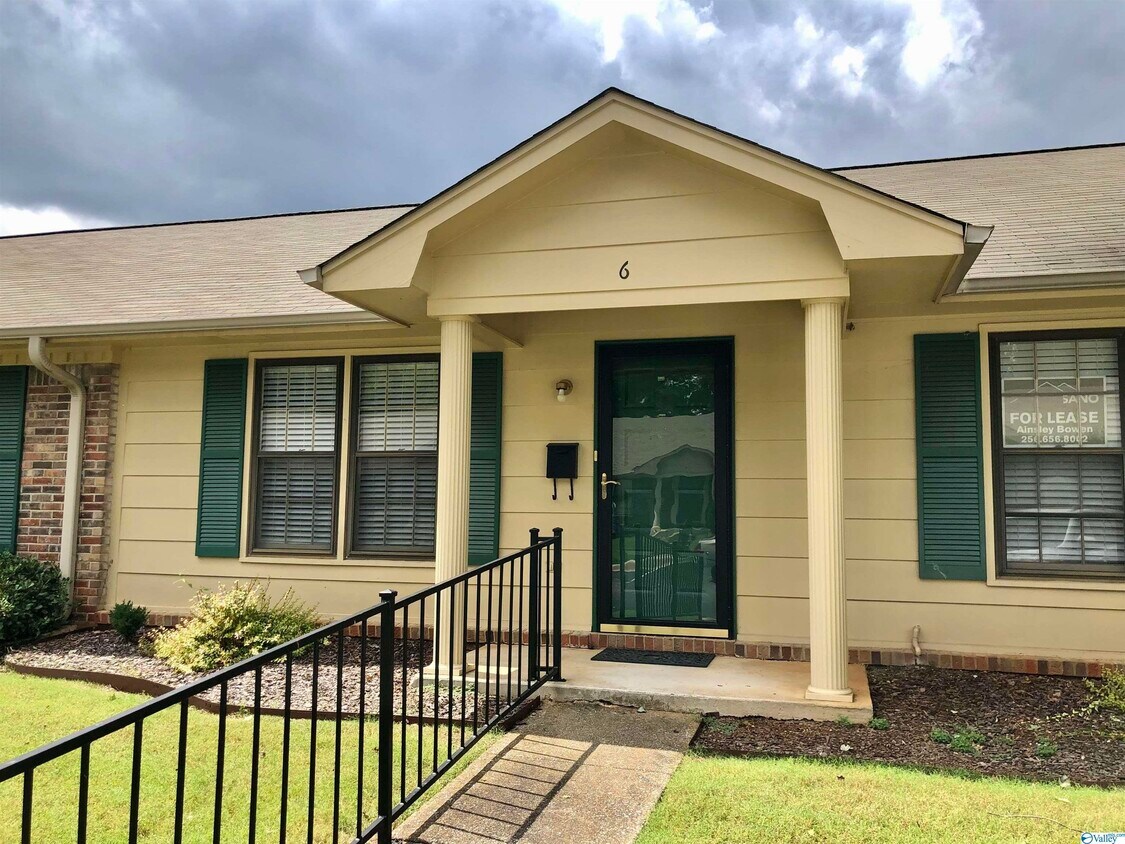 8150 Oldfield Rd SW Unit 6, Huntsville, AL 35802 Condo for Rent in