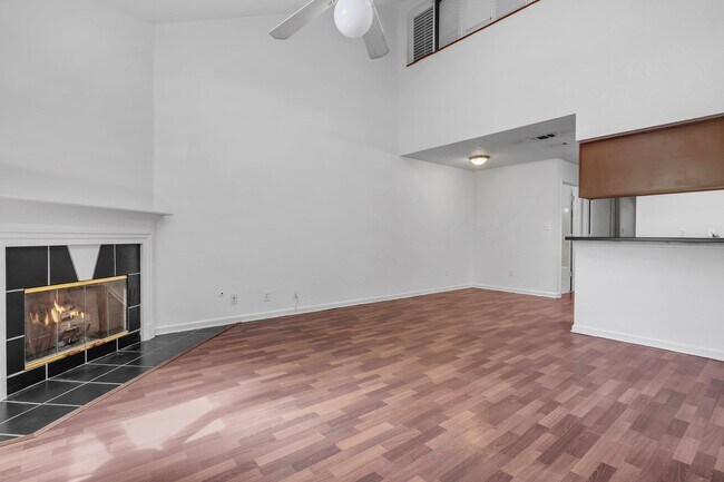 Building Photo - 2467 Nugget Ln