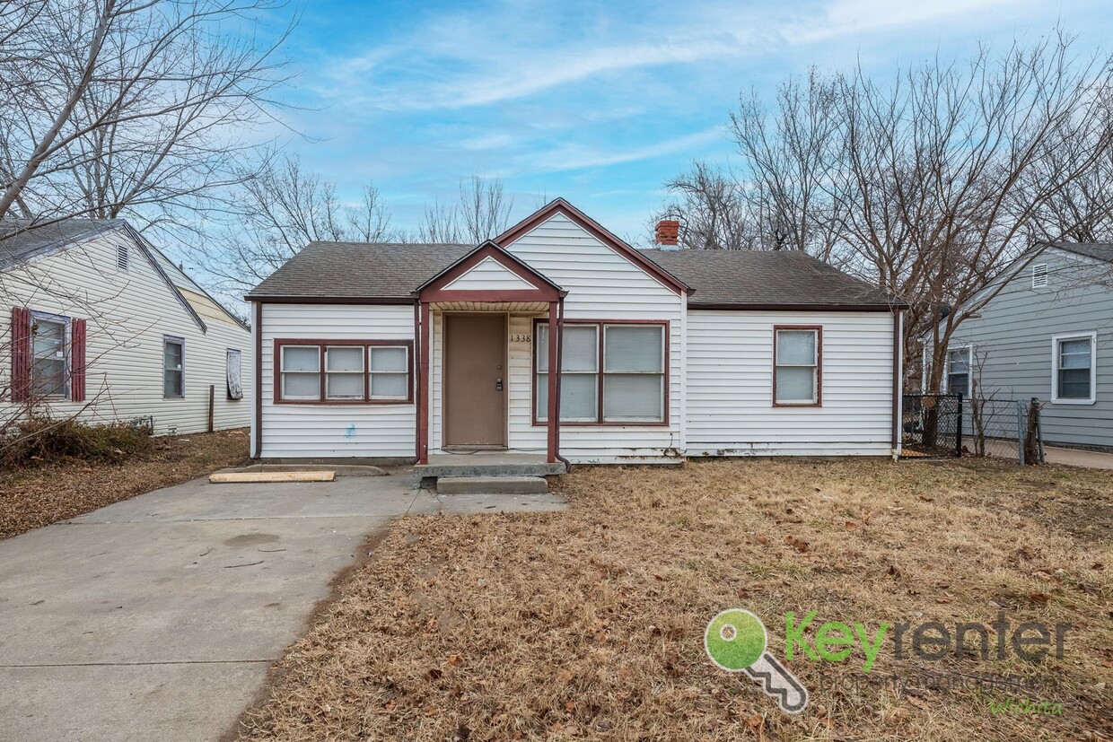 Primary Photo - Renovated 3 Bedroom 1 Bathroom!