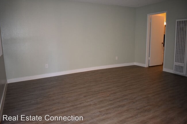 Building Photo - 14031 Cerise Ave