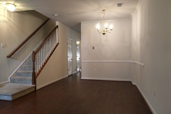Foto del edificio - 2653 Park Tower Drive Unit 102